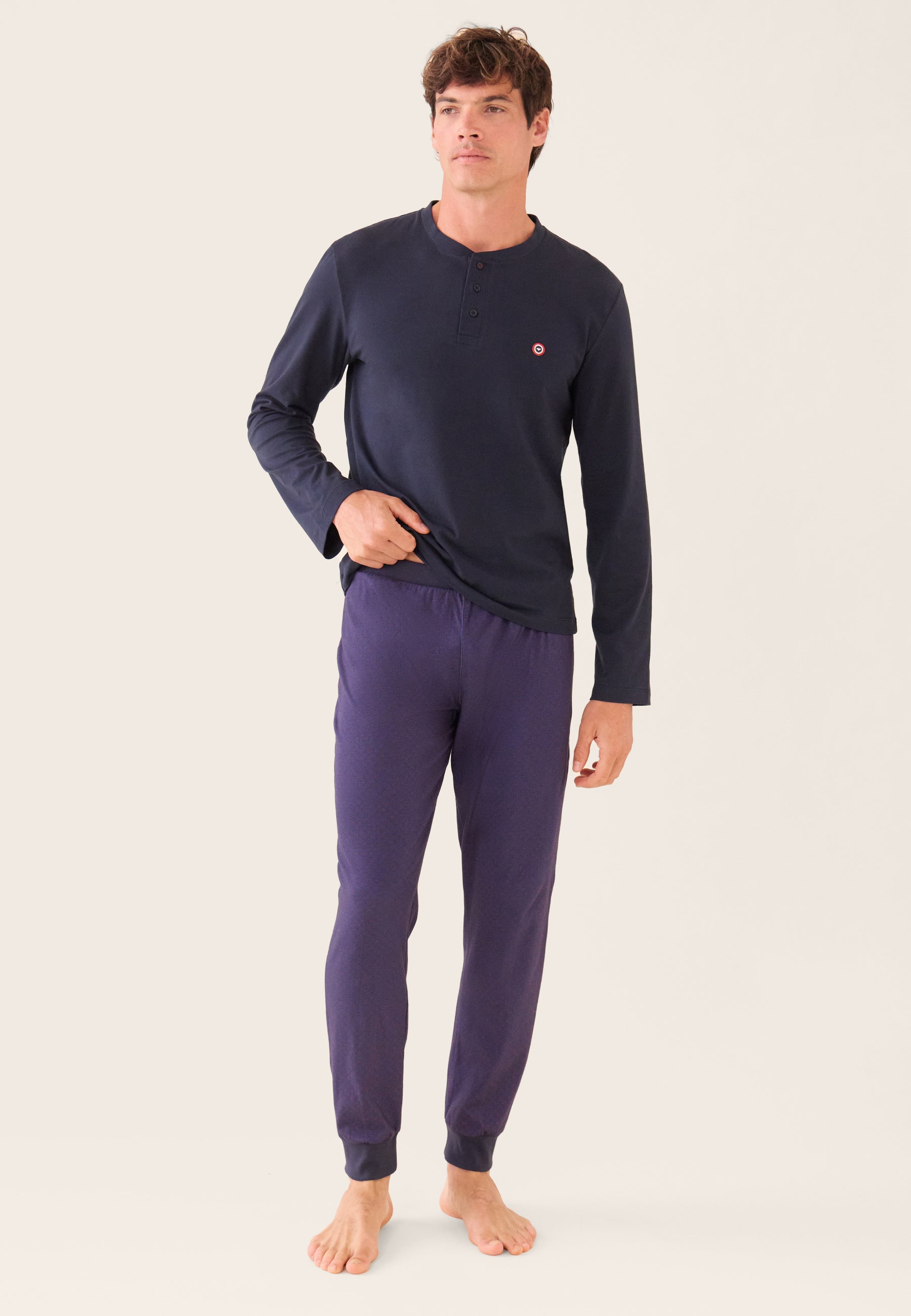 Ensemble pyjama haut bleu marine et pantalon fantaisie en coton - Pyjama Sebastien Haut Manches Longues Uni Marine Et Bas Long Fantaisie - Le Slip Français -  1